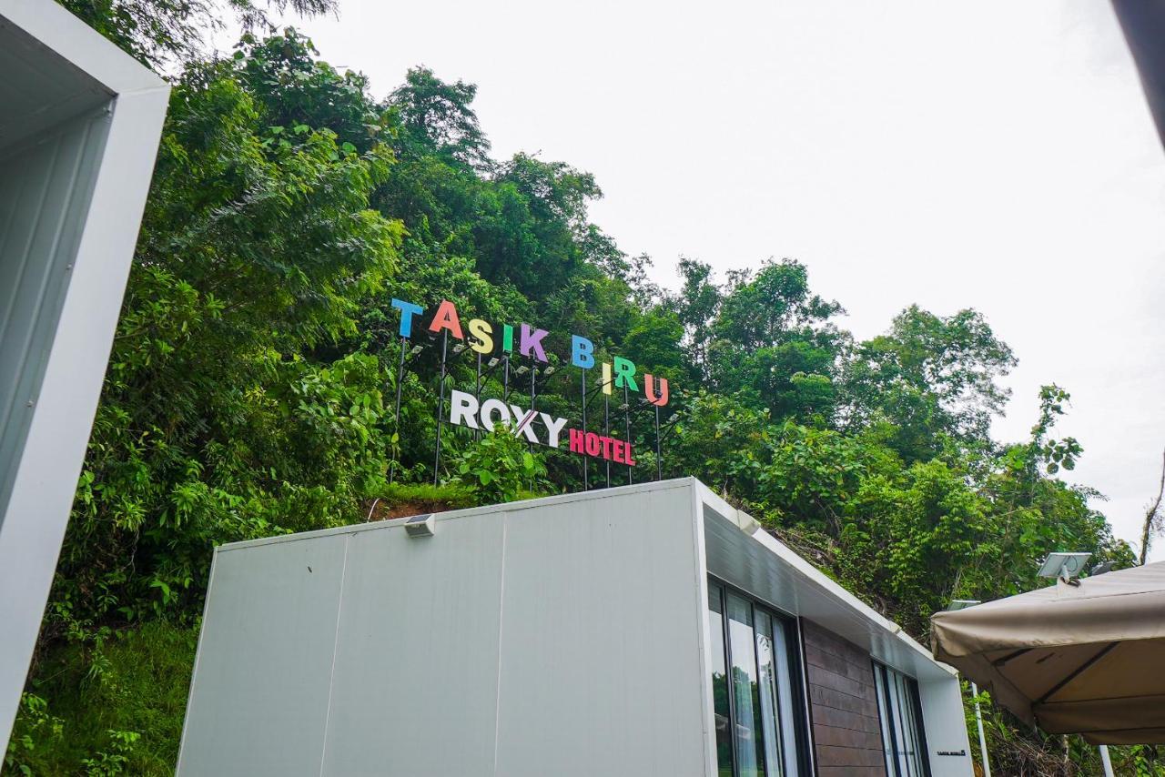 Roxy Tasik Biru Resort City Bau Esterno foto